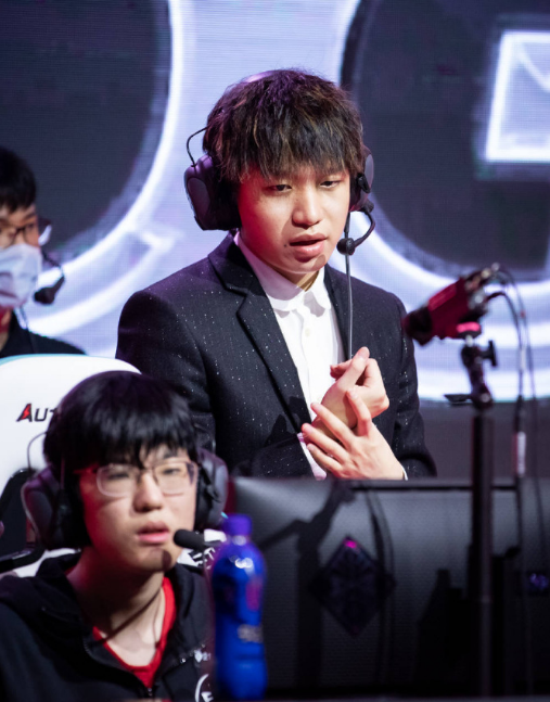 转会期孟菲斯灰熊备战足总杯；复出首秀细节曝光；质疑声仍在；医务组通报恢复(孟菲斯灰熊队)-爱游戏官方网站